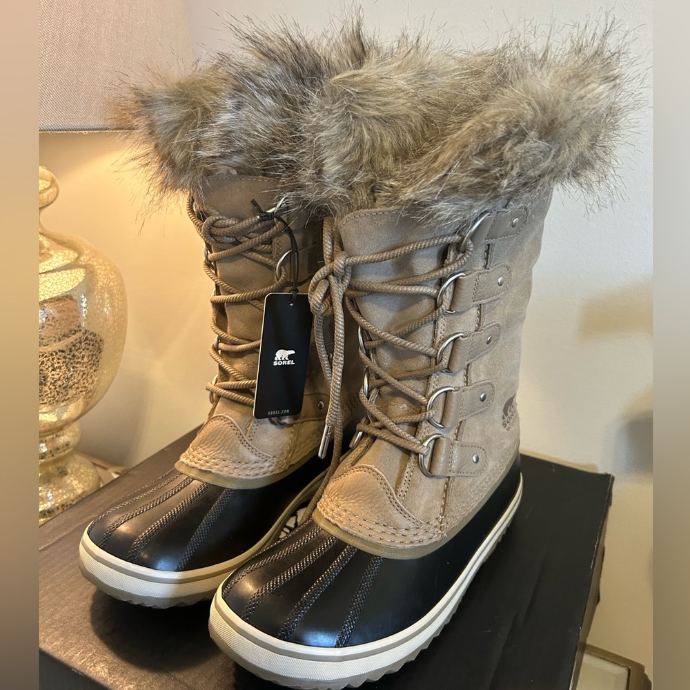 BRAND NEW IN BOX Sorel Joan of Arctic WP